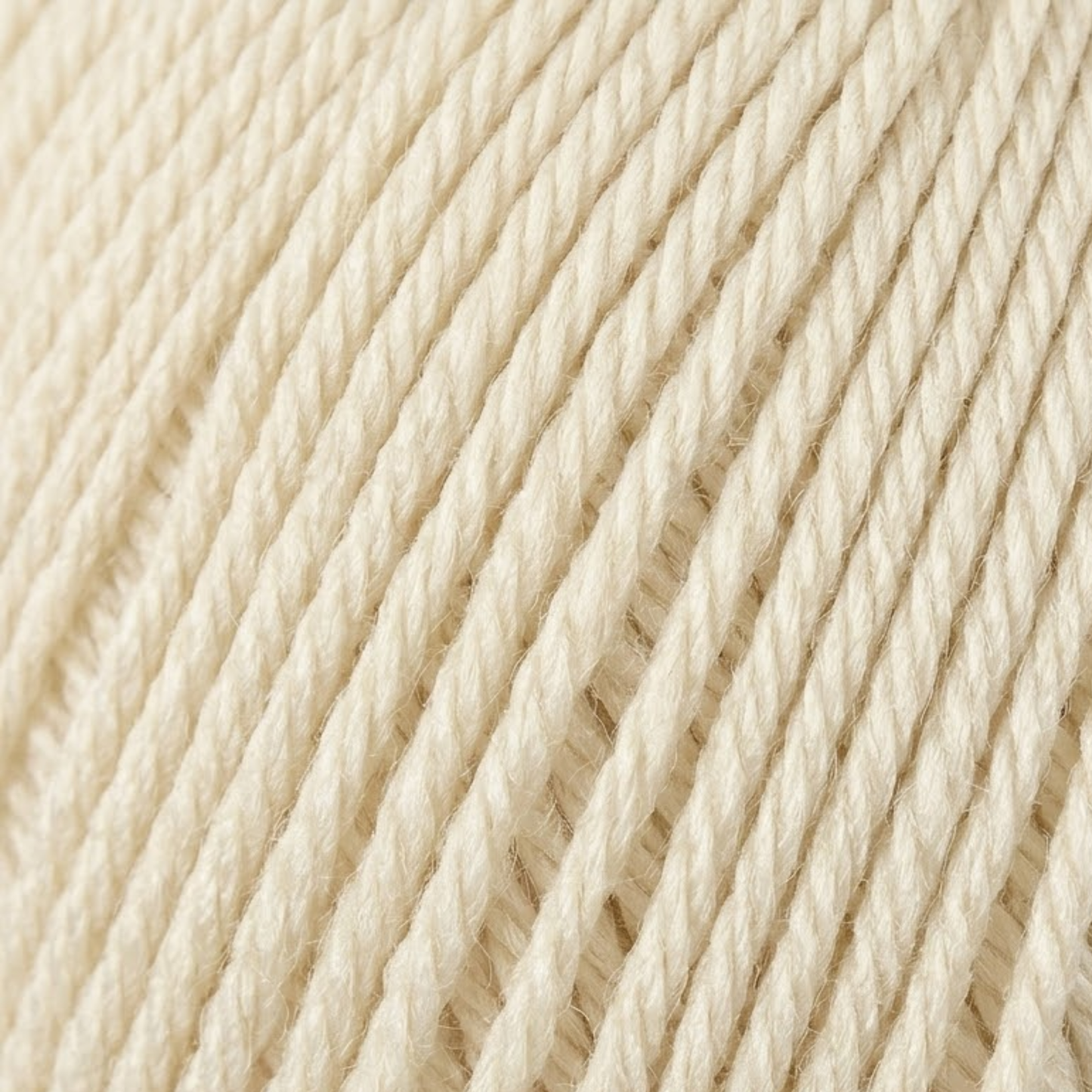 Paquete de 5 madejas de 100 gramos Super Nené